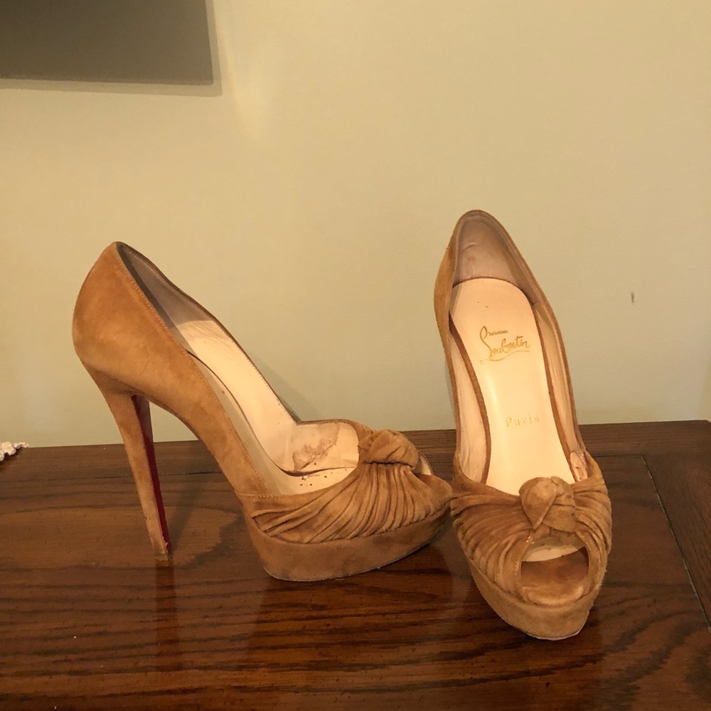 Christian Louboutin beige platform peep toe heels